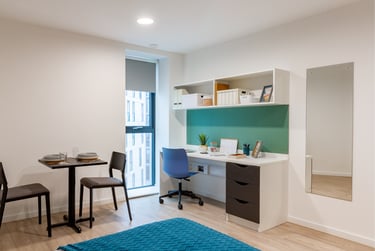 Penthouse Studio - Image 2